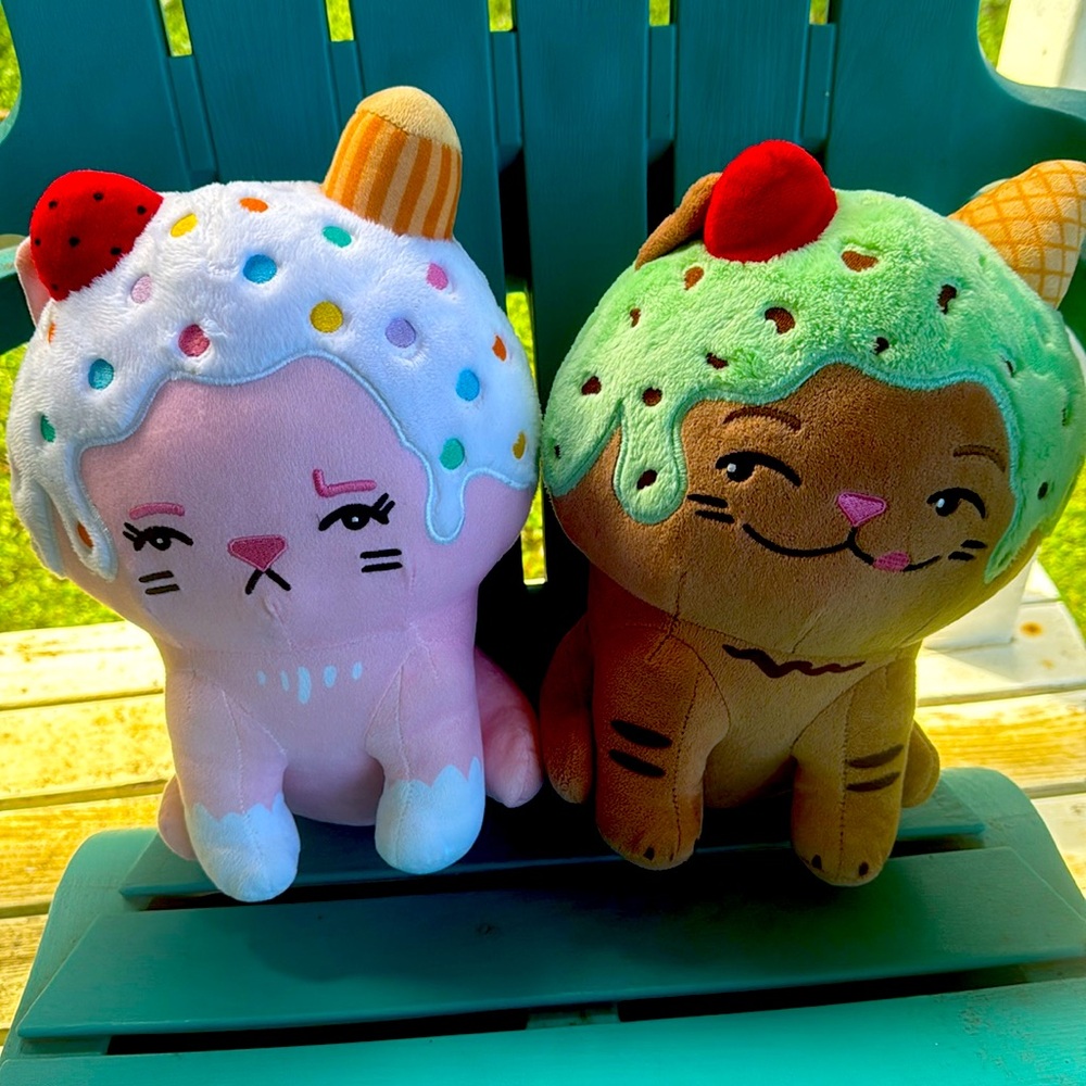 Moriah Elizabeth Shelly + Eustace plushies excellent condition!!!